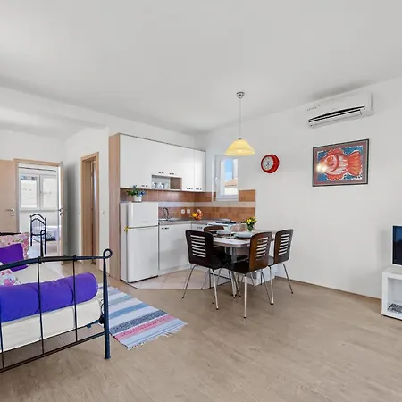 아파트 Awesome In With Wifi Zaton (Sibenik-Knin)