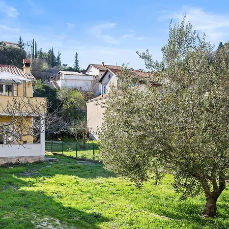 Awesome In With Wifi 아파트