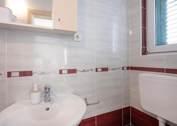 Apartament Awesome In With Wifi