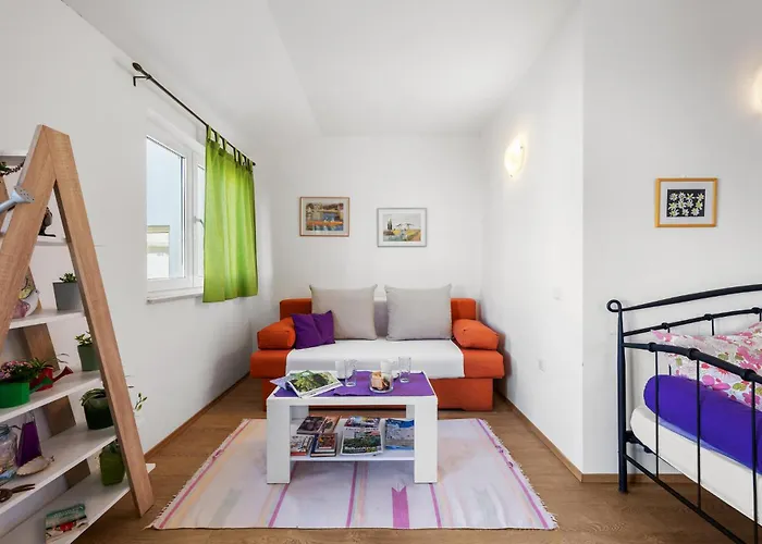 Apartament Awesome In With Wifi