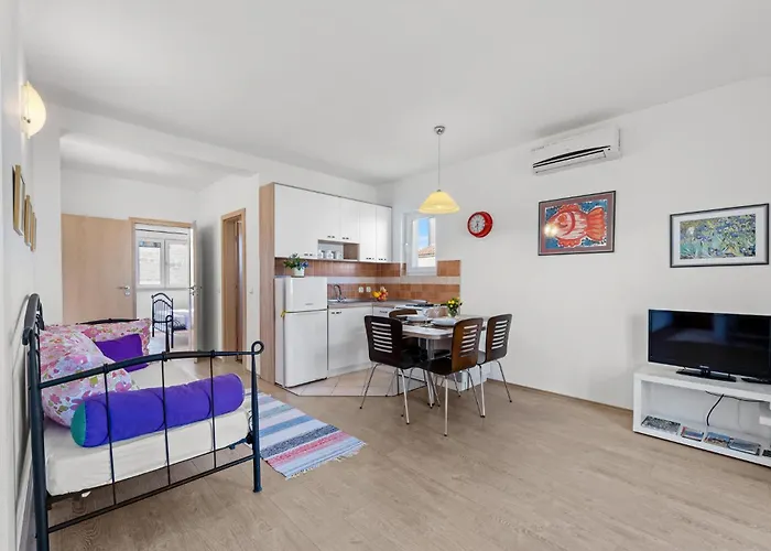 Apartament Awesome In With Wifi Zaton (Sibenik-Knin)